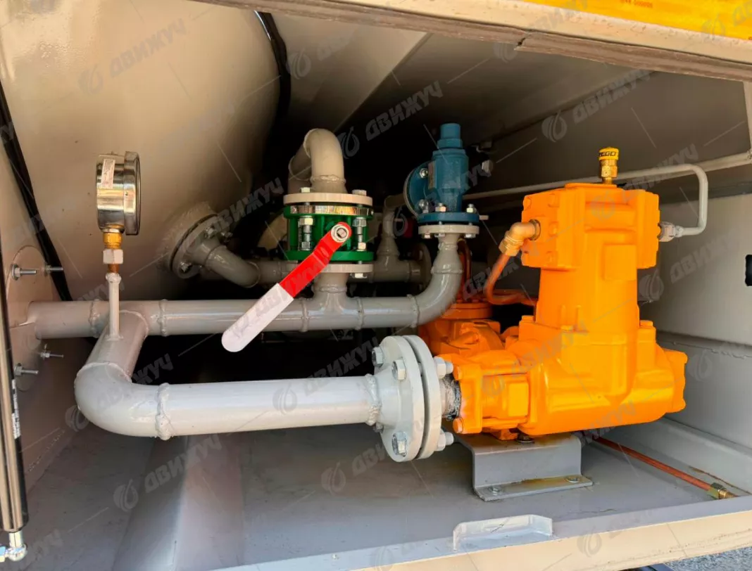 Газовоз АЦТ-20 на шасси КАМАЗ 65115