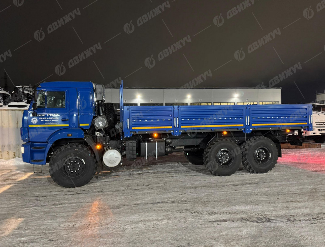 Бортовой автомобиль КАМАЗ (6х6)