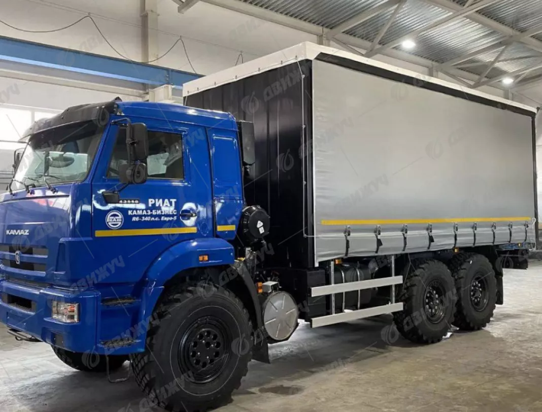 Бортовой тентованный автомобиль на шасси КАМАЗ 43118-76