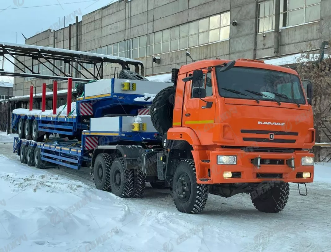 Полуприцеп – тяжеловоз  ЧМЗАП-99064-081-ККТГ