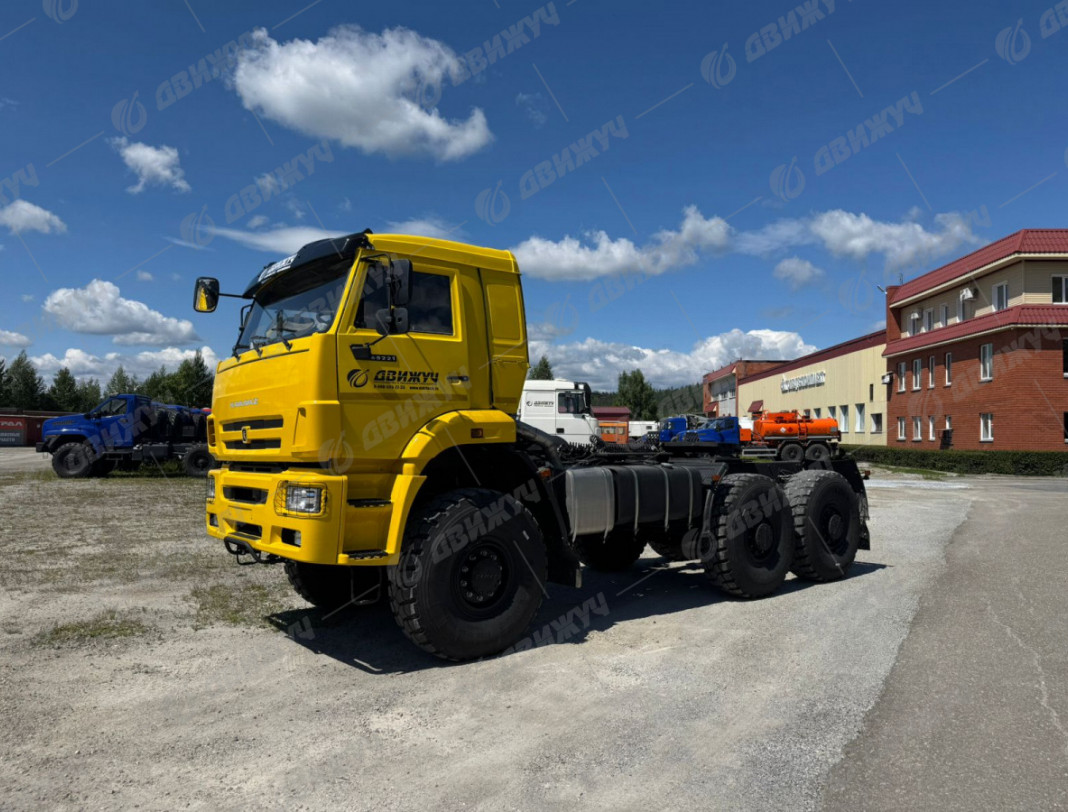 Седельный тягач КамАЗ 65221-6020-53