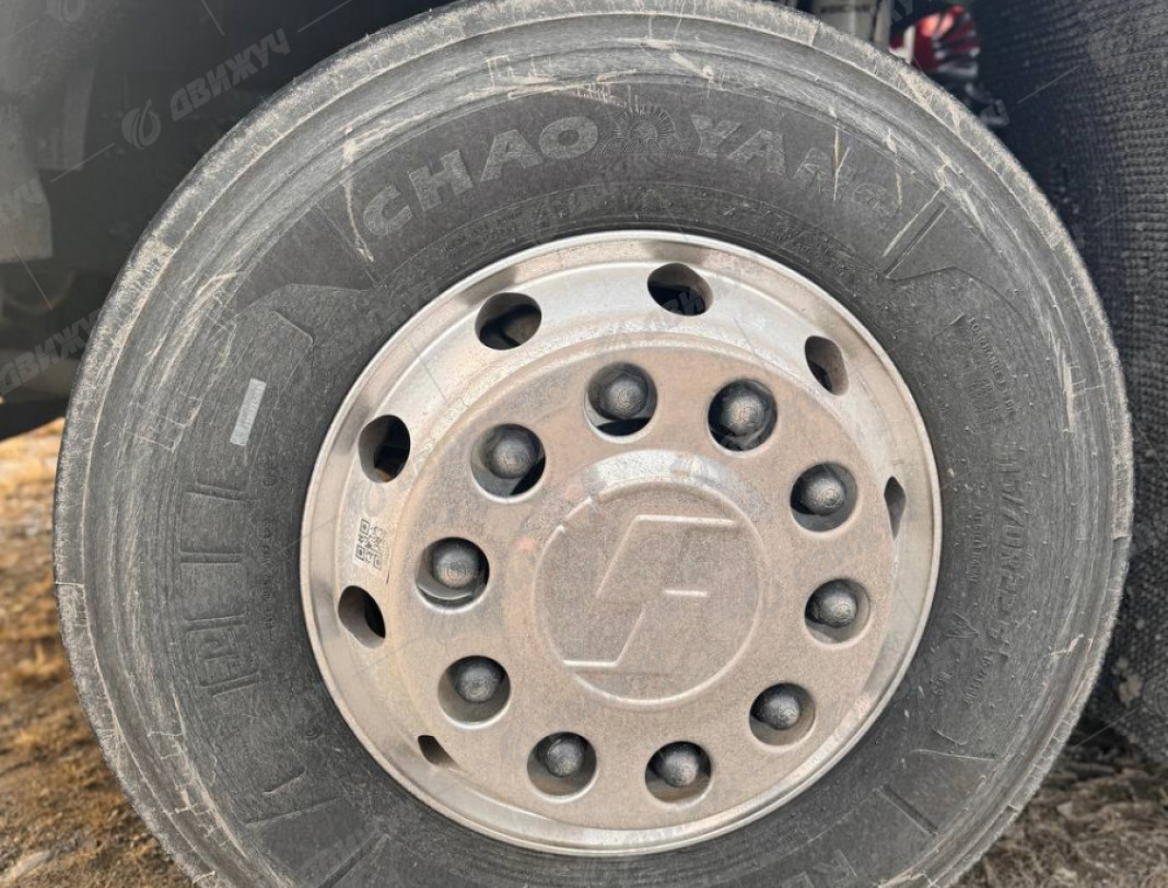 Тягач Shacman X6000 4х2 (SX4188YY381)