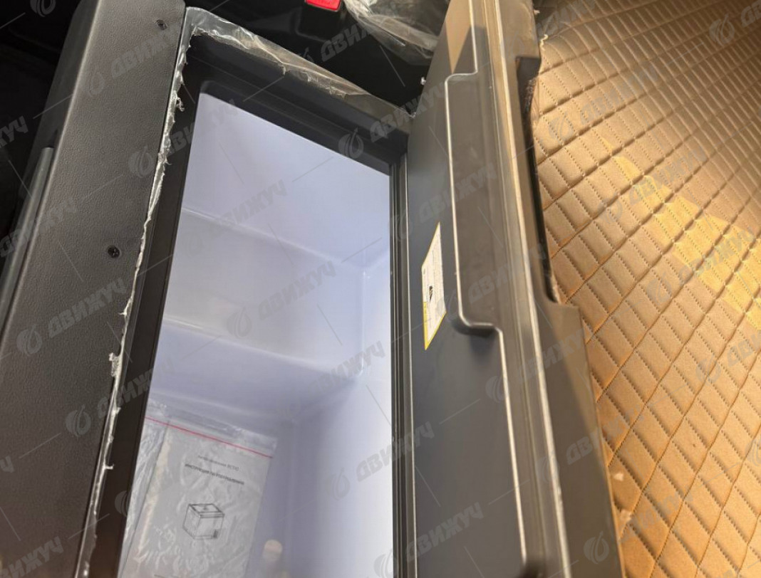 Тягач Shacman X6000 4х2 (SX4188YY381)