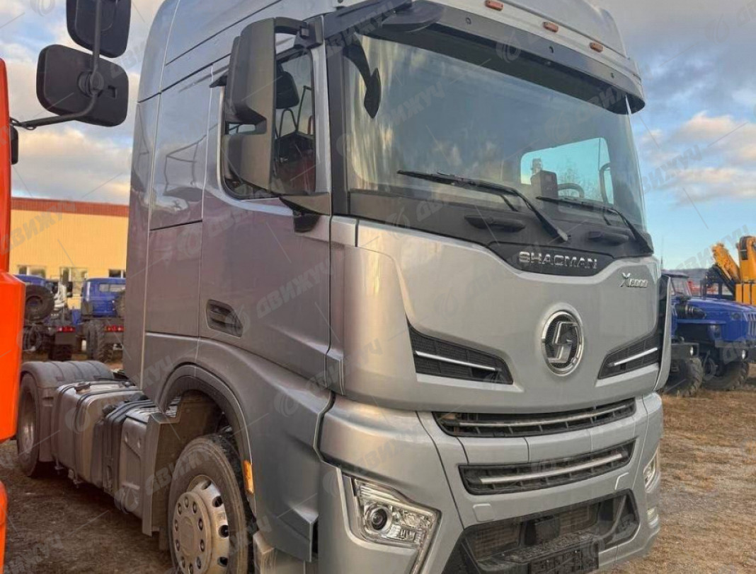 Тягач Shacman X6000 4х2 (SX4188YY381)