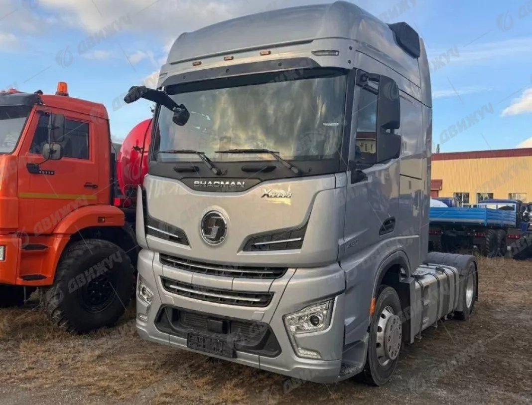 Тягач Shacman X6000 4х2 (SX4188YY381)