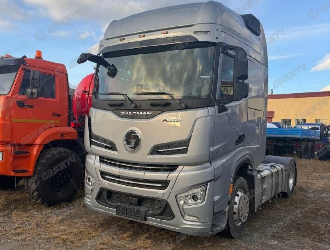 Тягач Shacman X6000 4х2 (SX4188YY381)