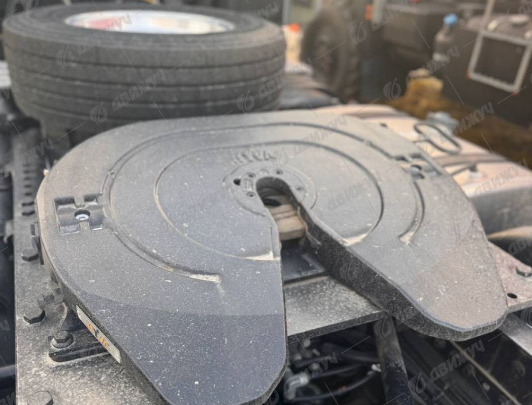 Тягач Shacman X6000 4х2 (SX4188YY381)