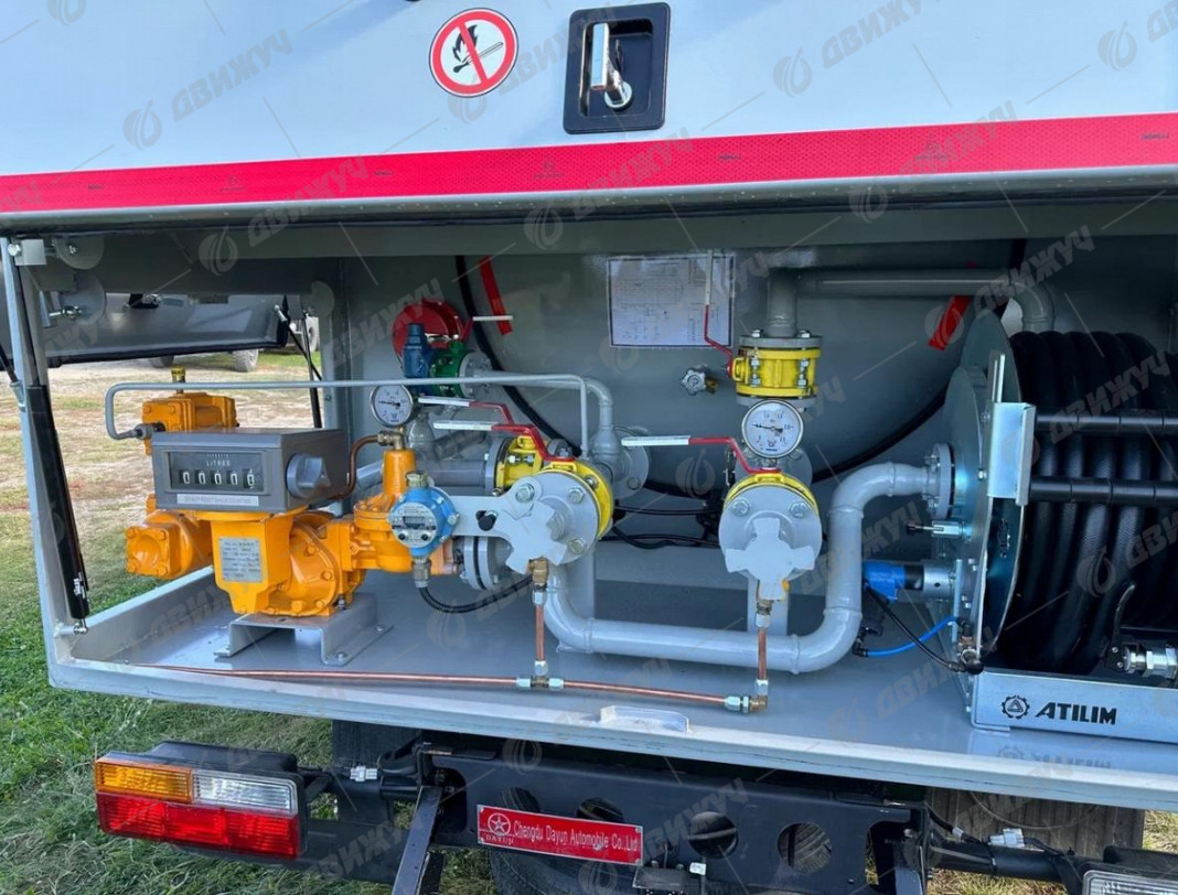 Газовоз АЦТ-4 на шасси DAYUN X60 XL-2030 CGC1060H
