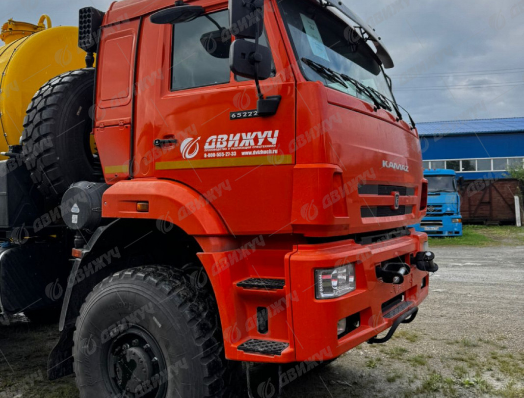 Вакуумная машина МВ-16 на шасси КАМАЗ 65222 (насос КО-510)