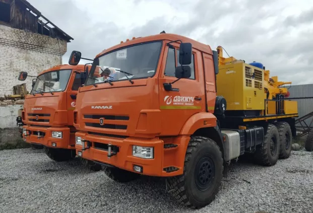 Буровая установка ПБУ-2 на шасси КАМАЗ-53504