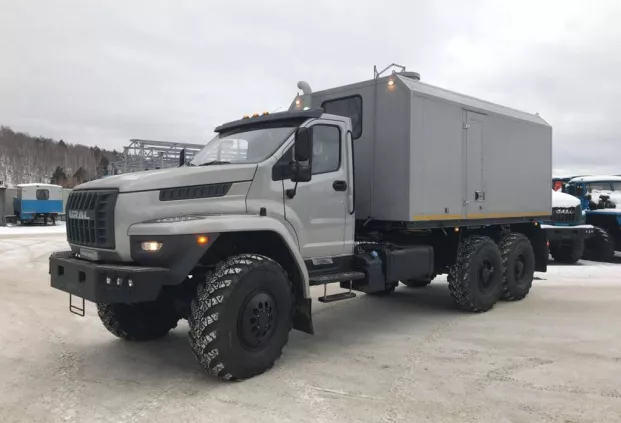 ППУА-1600/100 на шасси Урал Next 5557-74Е5 (насос 2,3 ПТ)