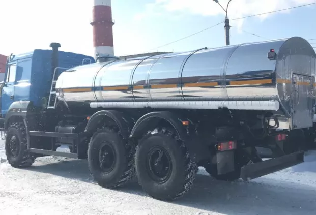 Автоцистерна АЦПТ-10 на шасси Урал 4320, 5557 бескапотный