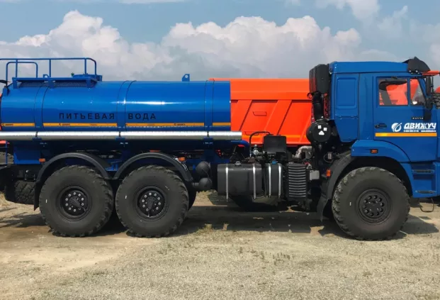 АЦПТ-8 на шасси КАМАЗ 43118 (автоцистерна для пищевых жидкостей)
