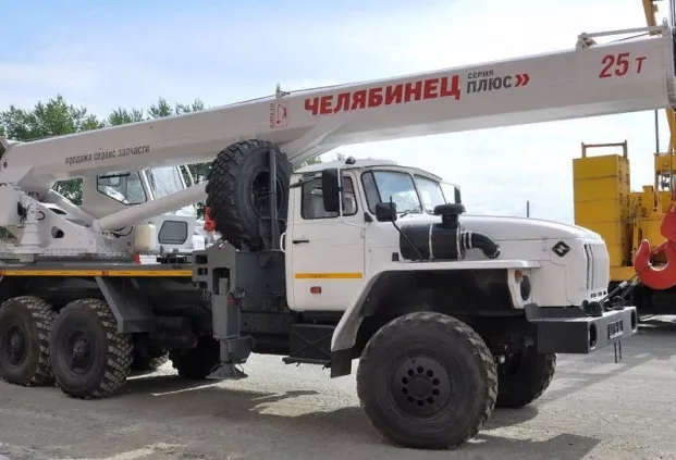 Автокран Челябинец КС-55732 на шасси Урал 4320