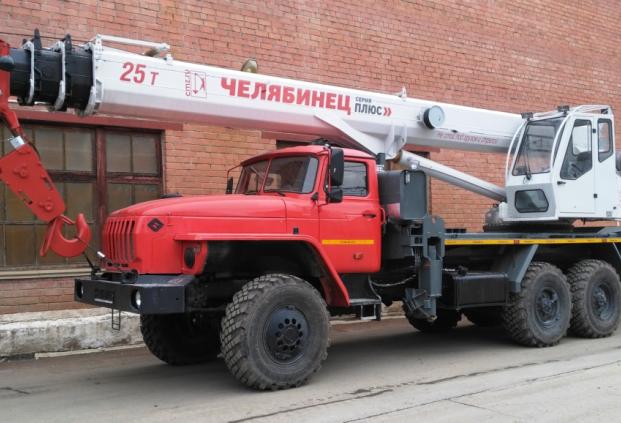Автокран Челябинец КС-55732-28 на шасси Урал 4320