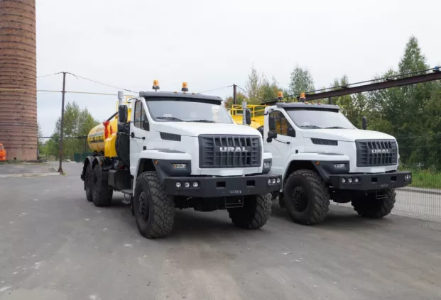  Агрегат кислотной обработки скважин СИН-32 на шасси Next УРАЛ 4320-72 (32 Мпа, диаметр плунжера 125)