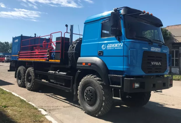 Цементировочный агрегат ЦА-320 на шасси Урал 4320-80 без ВПБ