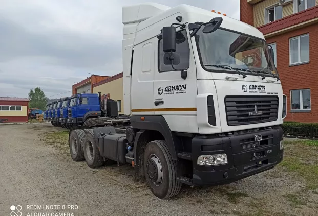 Седельный тягач МАЗ 6430C9-520-010