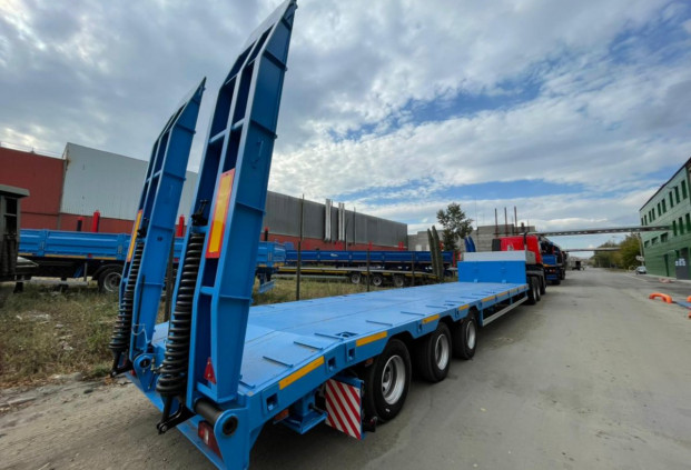 Полуприцеп-тяжеловоз автомобильный ЧМЗАП-9906-ВУЗ