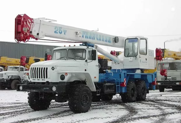 Автокран Галичанин КС-55713-3 на шасси Урал 4320