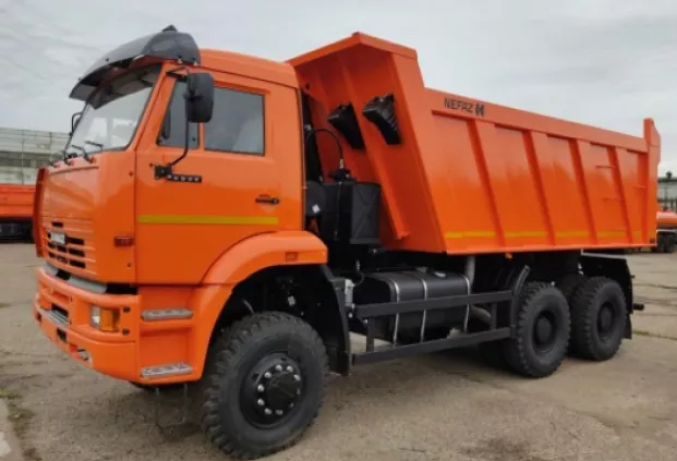 Самосвал КАМАЗ 6522-029 