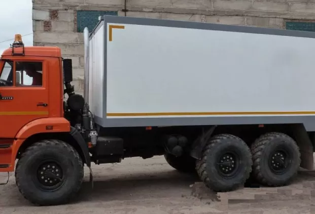 Фургон изотермический c ХОУ КАМАЗ 43118-50