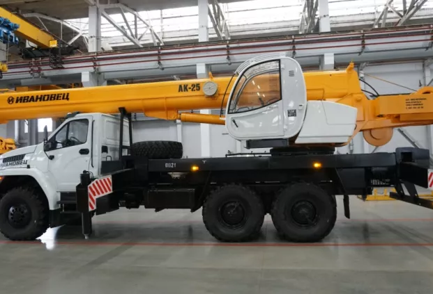 Автокран Ивановец КС-45717-2Р на шасси УРАЛ-4320 NEXT