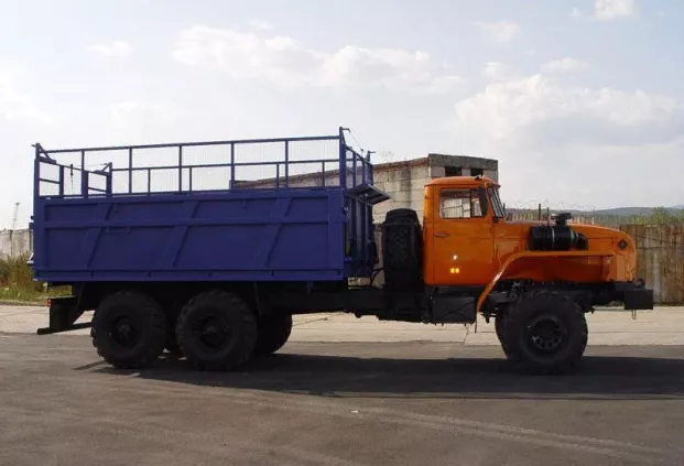 Самосвал Урал 4320(5557) капотный