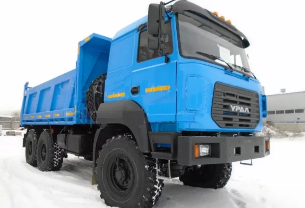 Самосвал на шасси Урал 55571 бескапотный