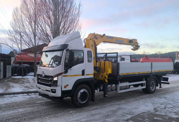 Бортовой автомобиль DAYUN X120 c КМУ XCMG SQS125