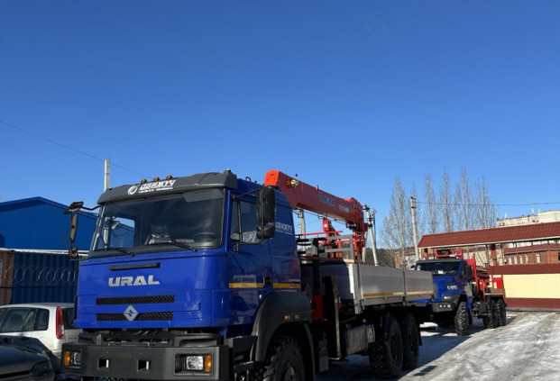 Бортовой автомобиль Урал 4320-80 с КМУ Kanglim 2057