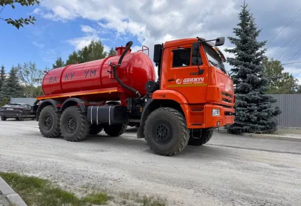 Вакуумная машина МВ-10 на шасси КАМАЗ 43118-48 (насос КО-505)
