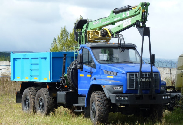 Самосвал Урал Next 4320 с КМУ