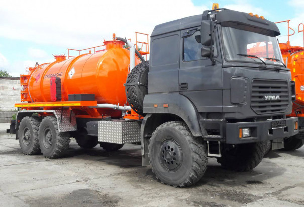 АКН-10-ОД на шасси Урал 4320 (5557) бескапотный (насосы КО / PNR / BK)