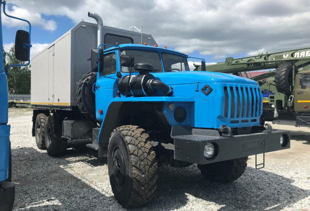 ППУА 2000/100 на шасси Урал 4320-72 (насос 1,1 ПТ)