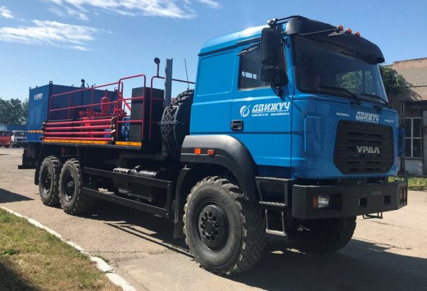 Цементировочный агрегат ЦА-320 на шасси Урал 4320-80 без ВПБ
