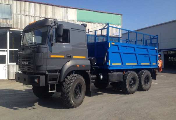 Самосвал Урал 5557 бескапотный
