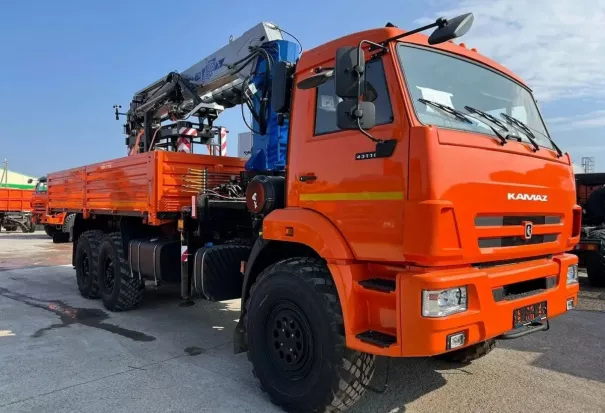 Бортовой КАМАЗ 43118-50 c КМУ Галичанин 150 и люлькой