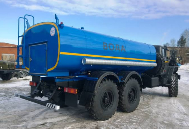 Автоцистерна АЦПТ-10 на шасси Урал 4320, 5557 капотный