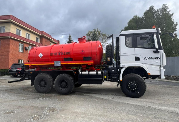 АКН-10 на шасси Shacman SX32586V385 