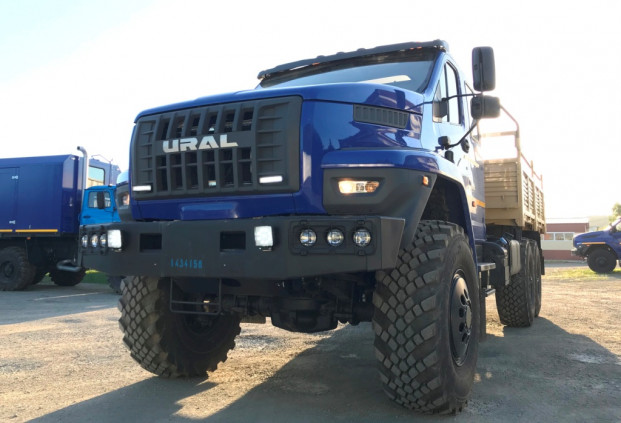 Бортовой Урал Next 4320-72Е5 (двухкабинка)