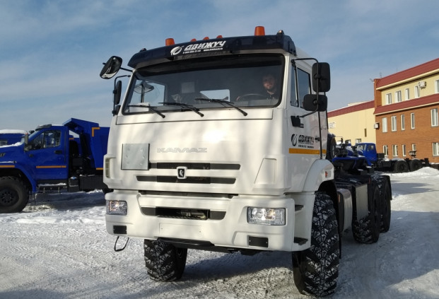 Седельный тягач Камаз 53504-6030-50