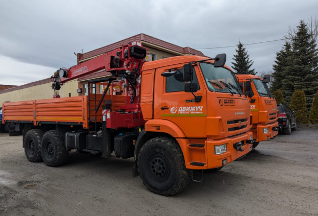 Бортовой Камаз 43118 с КМУ Horyong 216 и сертифицированной люлькой