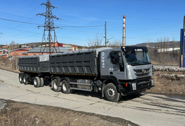 Самосвал-зерновоз HONGYAN CQ3266HV35D