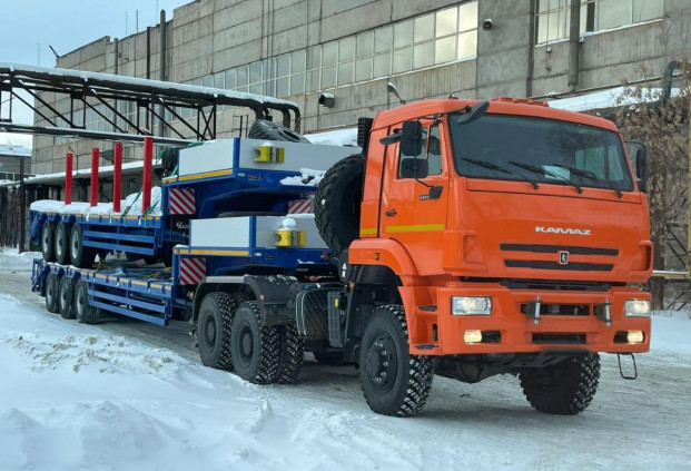 Полуприцеп – тяжеловоз  ЧМЗАП-99064-081-ККТГ