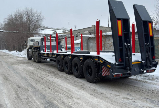 Полуприцеп-тяжеловоз ЧМЗАП 99903-0000041-КУ5 высокорамный